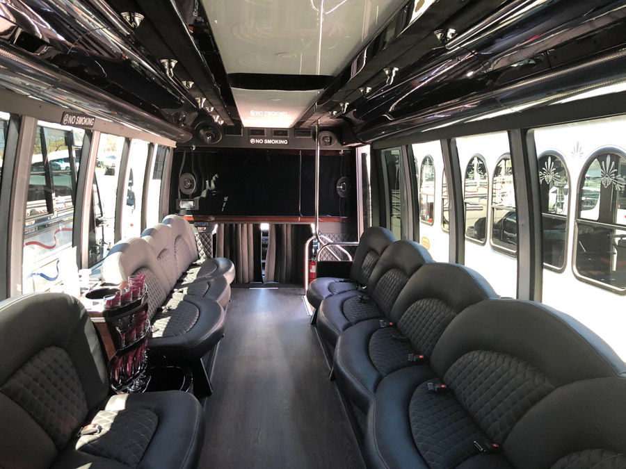 Limo Coach Rental | Baltimore, MD | American Limousines