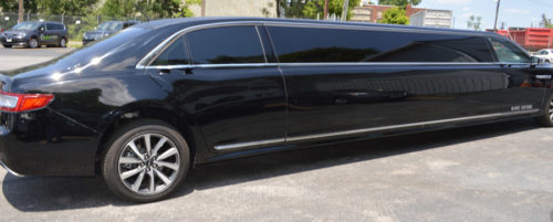 image of limousine on American Limousines website