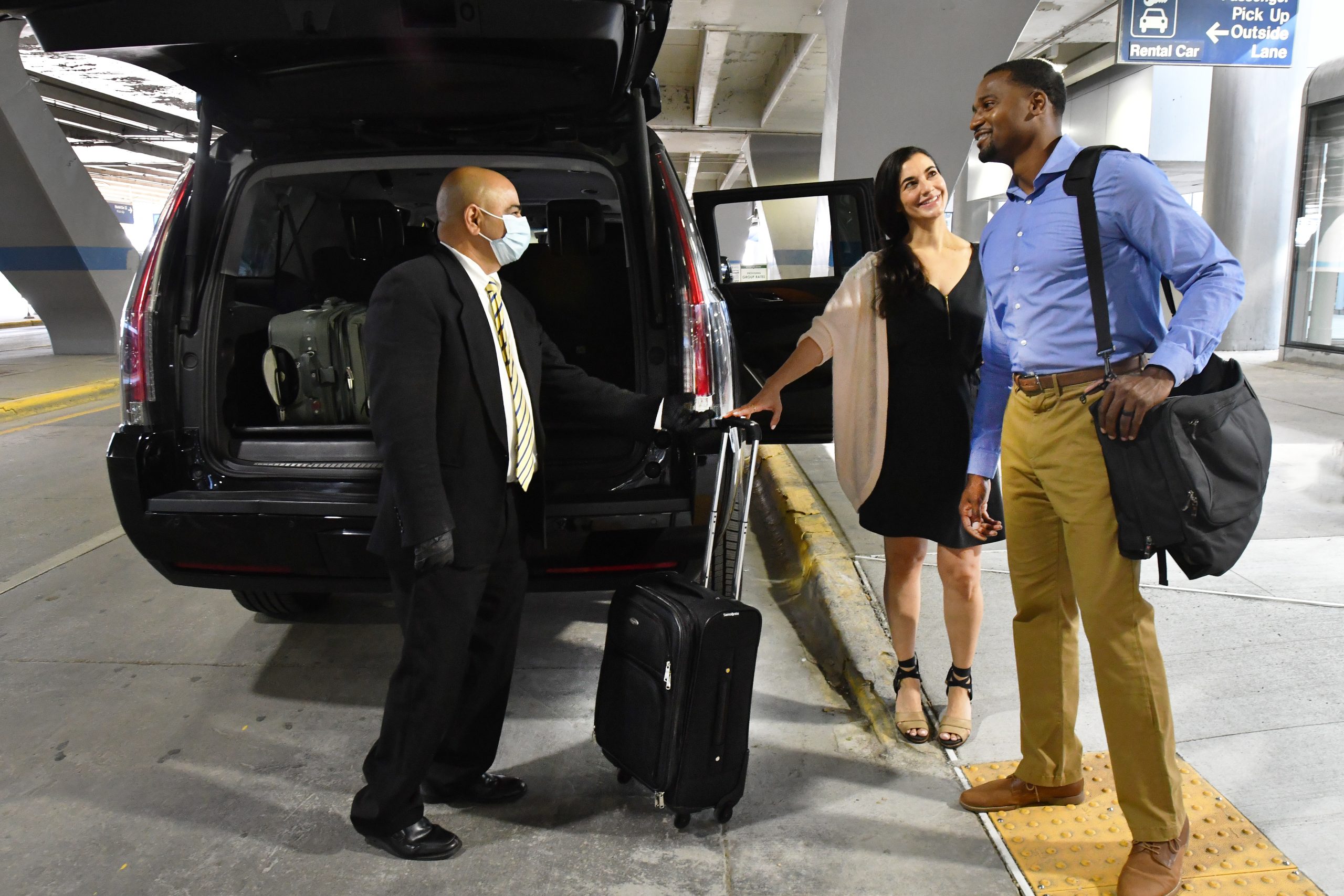 American-limousine-airport-shuttle-ride-BWI-Baltimore-MD